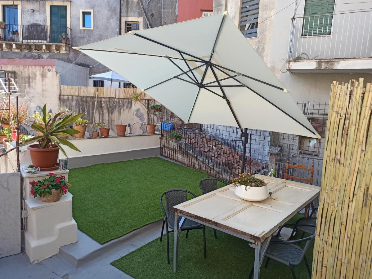 Dimora Lucia Appartement Catánia Buitenkant foto